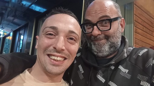 GEGGE CON CAGNETTA