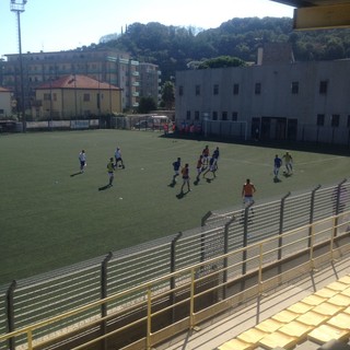 Una fase del riscaldamento prima della sfida tra Albissola e Imperia