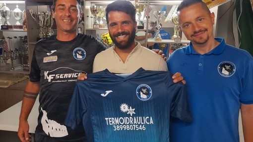 BEGATO Che colpo per il centrocampo e l'attacco: Roggerone è nerazzurro