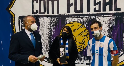 FUTSAL SERIE A CDM-ITALSERVICE: LA PREMIAZIONE DI CAPITAN ORTISI