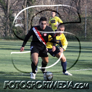 Grazzi in azione con la maglia della Sampierdarenese