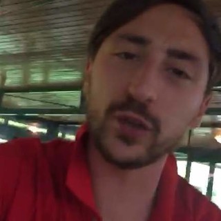 VIDEO 2 - Il Prato canta: &quot;Ce l'abbiamo solo noi il Cavaliere...&quot;