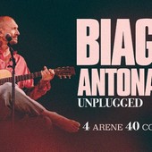 BIAGIO ANTONACCI: La prossima estate il ritorno sul palco con il tour UNPLUGGED 2026. 4 arene, 40 concerti