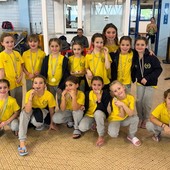 NUOTO Rapallo, successo per il "Trofeo Stelle di Natale" di nuoto artistico