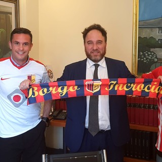 BORGO INCROCIATI cala il tris d'assi