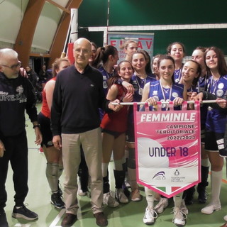 Pallavolo - Lunezia Volley campione territoriale femminile Under 18