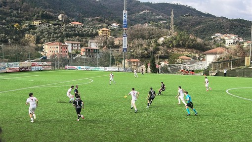 Casarza - Lavagna a Casarza Ligure, l'anticipo del sabato pomeriggio in val Petronio