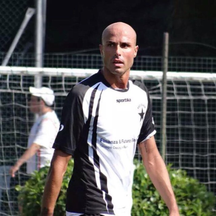 BUON COMPLEANNO E 10 DOMANDE A... Matteo Carnovale !