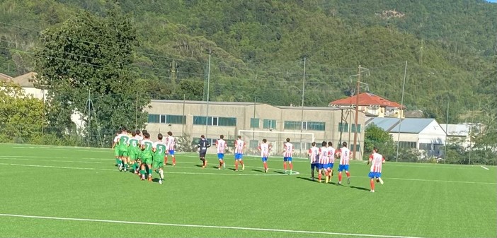 Calvarese che si oppone alla corazzata Bogliasco all'esordio ufficiale stagionale per entrambe le compagini Calvarese che si oppone alla corazzata Bogliasco all'esordio ufficiale stagionale per entrambe le compagini