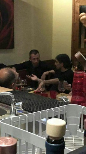 FOTONOTIZIA: Cassano e Juric a cena insieme. Carolina Marcialis su FB: &quot;Ci siamo incontrati per caso, nulla di strano, da qui a parlare di trattative ce ne passa..&quot;