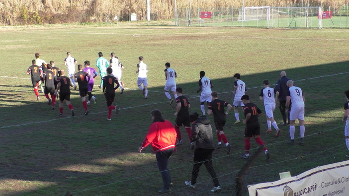 Calcio - Il Ceparana fuori casa a Beverino