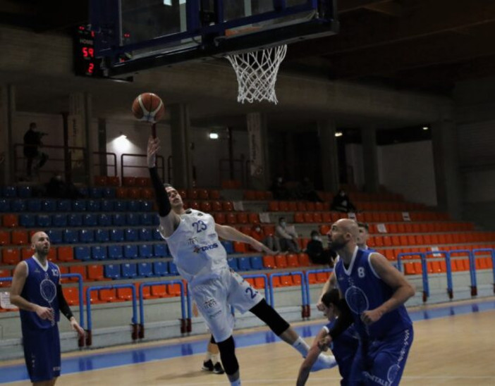 Basket - La Tarros Spezia si mette in pari col recupero con l'Olimpia Legnaua