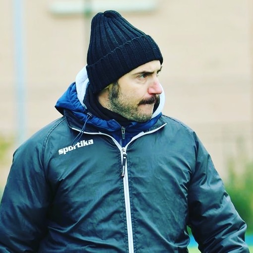 LA SALA STAMPA DI PROMOZIONE B presentata da CARUSO SMART ENERGY - CHIESA: "prestazione di grande sostanza, attenzione ed equilibrio" LA SALA STAMPA DI PROMOZIONE B presentata da CARUSO SMART ENERGY - CHIESA: "prestazione di grande sostanza, attenzione ed equilibrio"