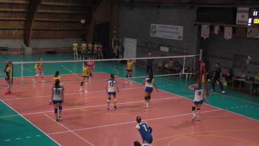 Pallavolo - Futura Ceparana dilaga sul parquet della vicecapolista Pallavolo - Futura Ceparana dilaga sul parquet della vicecapolista