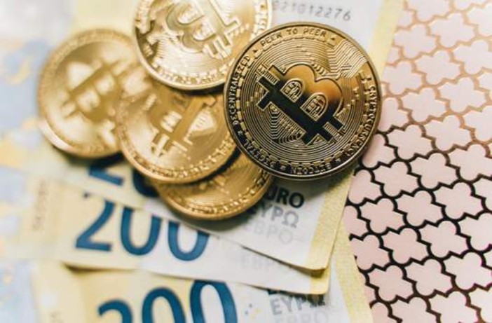 Transazioni istantanee con criptovaluta