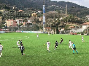 Casarza - Lavagna a Casarza Ligure, l'anticipo del sabato pomeriggio in val Petronio