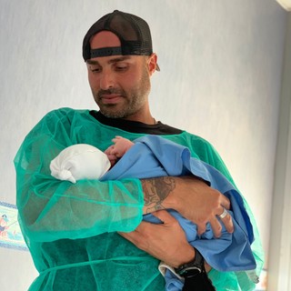 FIOCCO AZZURRO IN CASA MELE E' nato Leonardo Carnovale