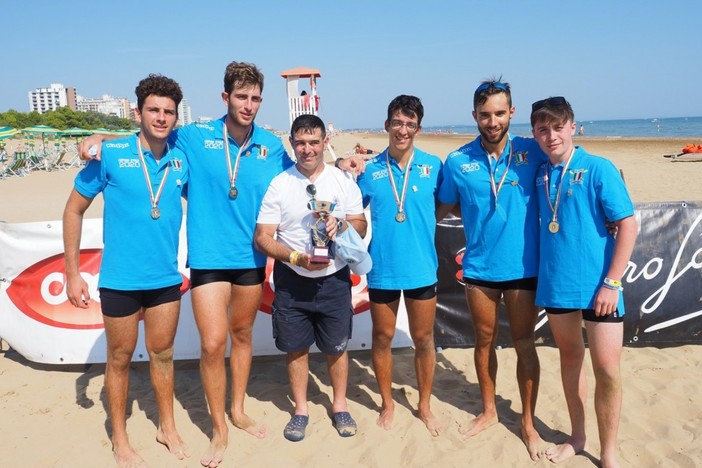 CANOTTAGGIO Coastal e Beach Sprint: Rowing Club Genovese e Santo Stefano al Mare più volte a segno