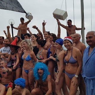 30° Cimento bagnato a Sturla con l’arrivo della Befana