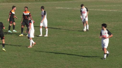 Calcio - Il Ceparana fa gli onori di casa al Riomaior
