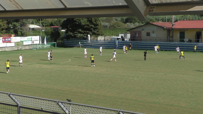 Calcio - Il Canaletto Sepor inizia a Recco Calcio - Il Canaletto Sepor inizia a Recco