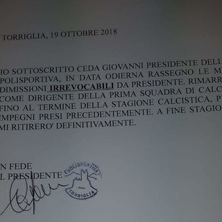 Torriglia, Ceda si dimette