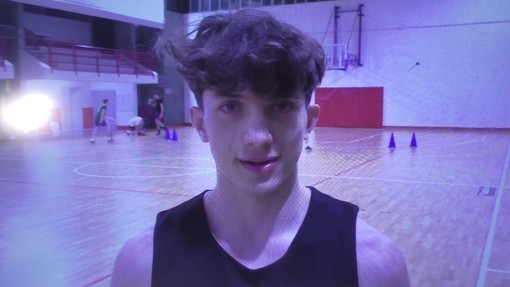 Basket - Landini in casa mentre viaggiano Golfo Poeti e Femminile