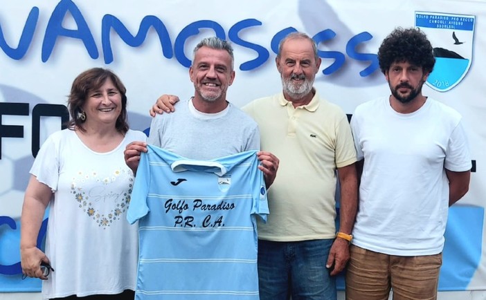 Anna Durio con Flachi, il presidente Revello e il ds Sonetti