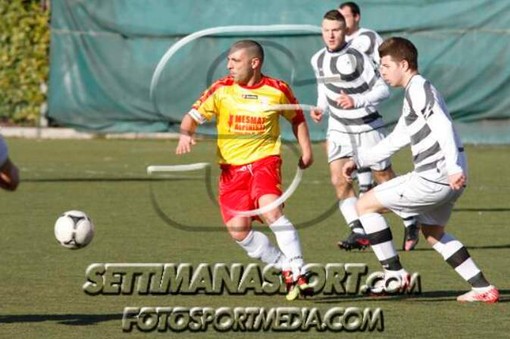 Paolino nel 2013 con la maglia del San Teodoro Gargiullo Paolino nel 2013 con la maglia del San Teodoro Gargiullo
