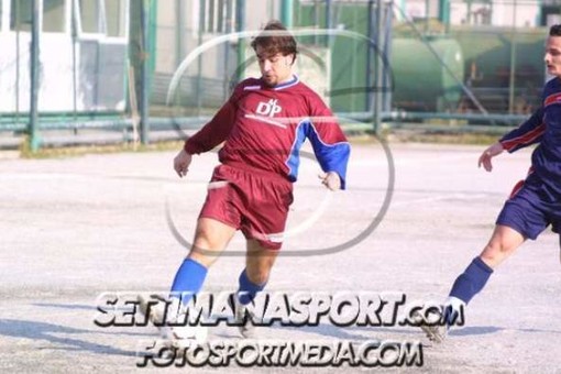 Jerry Di Vito nel 2003 con la maglia della Polis Jerry Di Vito nel 2003 con la maglia della Polis
