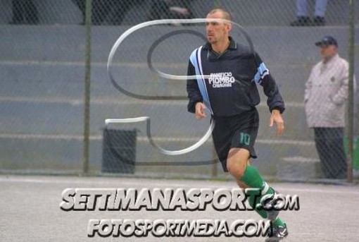 Dagnino nel 2003 con la maglia del Vallesturla