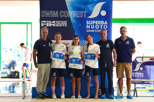 da sinistra mantovani guerra e baldini insieme alle azzurre