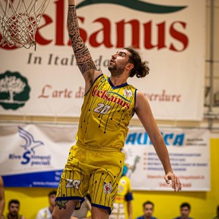 BASKET La Tarros completa il quintetto titolare