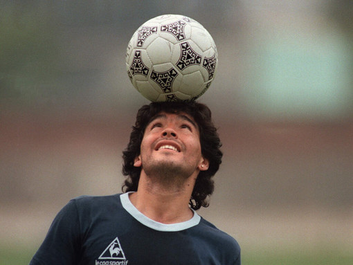 L'ADDIO A MARADONA Buen Viaje, Diego