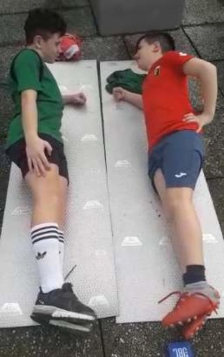 VIDEO #IOPALLEGGIOACASA con Enrico e Mattia