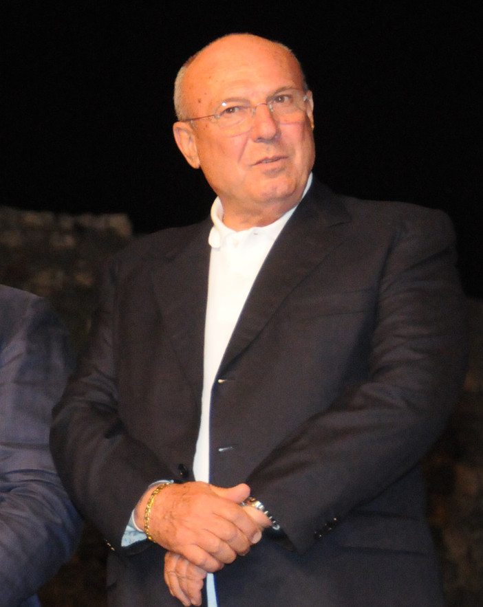 Ponte Morandi, l'imprenditore Gabriele Volpi stanzia 250mila euro per gli sfollati Ponte Morandi, l'imprenditore Gabriele Volpi stanzia 250mila euro per gli sfollati