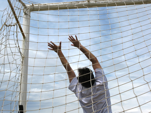 Calcio, Eccellenza e Promozione: la Federazione pone i termini per i recuperi