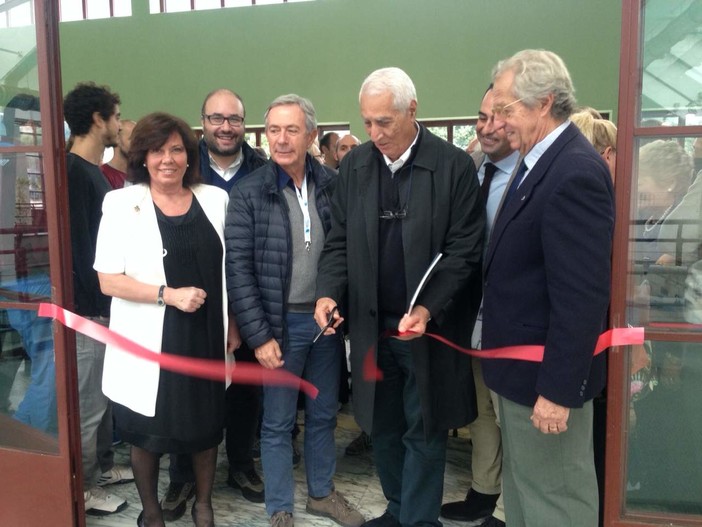 Presentati il libro e la mostra fotografica sugli 80 anni dello Stadio del Nuoto di Albaro