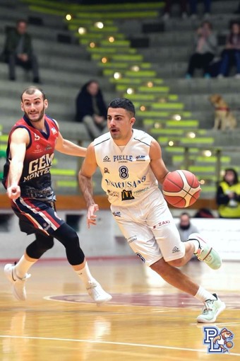 PALLACANESTRO Nuovo acquisto per lo Spezia Basket Tarros