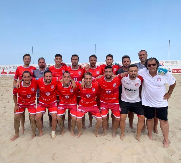 BEACH SOCCER Genova chiude in bellezza il campionato. Spazzata via la Vastese 5-1