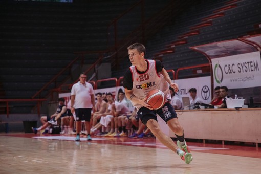 ALTRO COLPO DI MERCATO PER LO SPEZIA BASKET TARROS ALTRO COLPO DI MERCATO PER LO SPEZIA BASKET TARROS