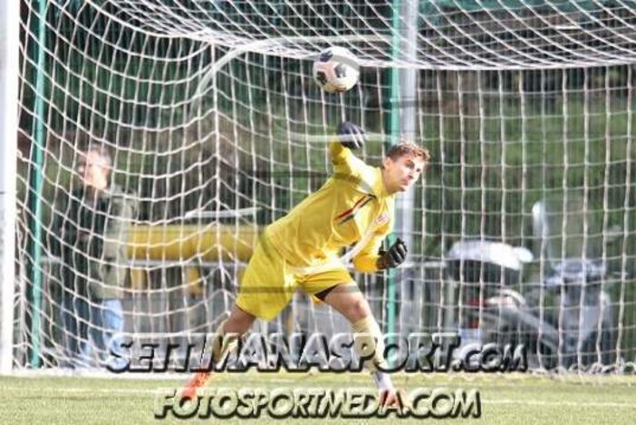 ALESSANDRO GIANROSSI "Se il calcio finisse, vorrei terminare con una partita dove non subisco gol" ALESSANDRO GIANROSSI "Se il calcio finisse, vorrei terminare con una partita dove non subisco gol"