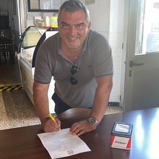 MELE La firma di mister Gambino!