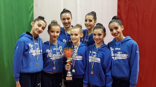 Ginnastica ritmica, Serie B: Auxilium Genova d’argento nella terza prova di Fabriano