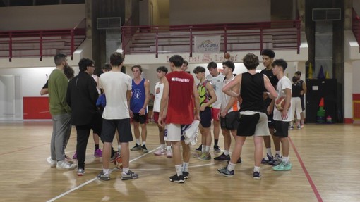 BASKET Con onore la Landini mentre rivince la Golfo dei Poeti BASKET Con onore la Landini mentre rivince la Golfo dei Poeti