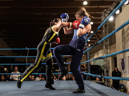 SAVATE Aurora Minasso segue le orme della sua compagna di squadra Chiara Vincis e batte la Croata campionessa del mondo in carica. SAVATE Aurora Minasso segue le orme della sua compagna di squadra Chiara Vincis e batte la Croata campionessa del mondo in carica.