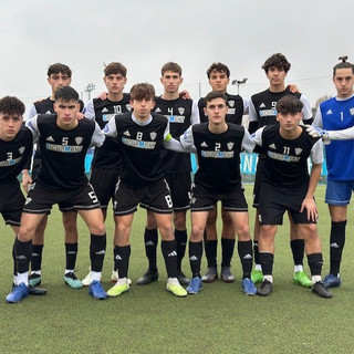 JUNIORES NAZIONALI / TANTO CHIERI E POCA LAVAGNESE, I TORINESI DOMINANO I BIANCONERI AL &quot;ROSATO&quot;