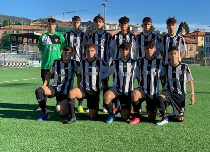 JUNIORES Una Lavagnese concreta e determinata fa sua la posta contro il Chieri 2-1