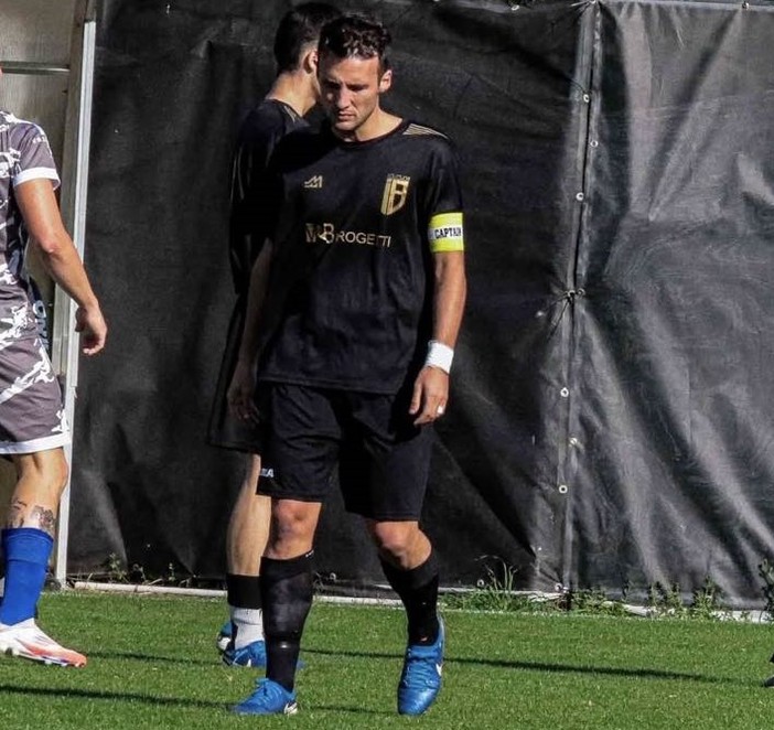 DAVIDE LUNGHI “Il calcio per me è sacro, anche troppo…” DAVIDE LUNGHI “Il calcio per me è sacro, anche troppo…”