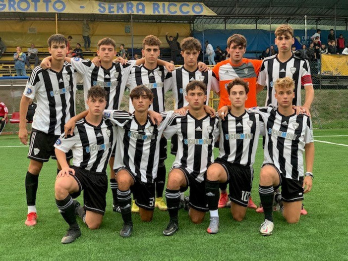 LAVAGNESE/ LA JUNIORES, CON DETERMINAZIONE, PAREGGIA AL 90' A SERRA RICCO' 2-2